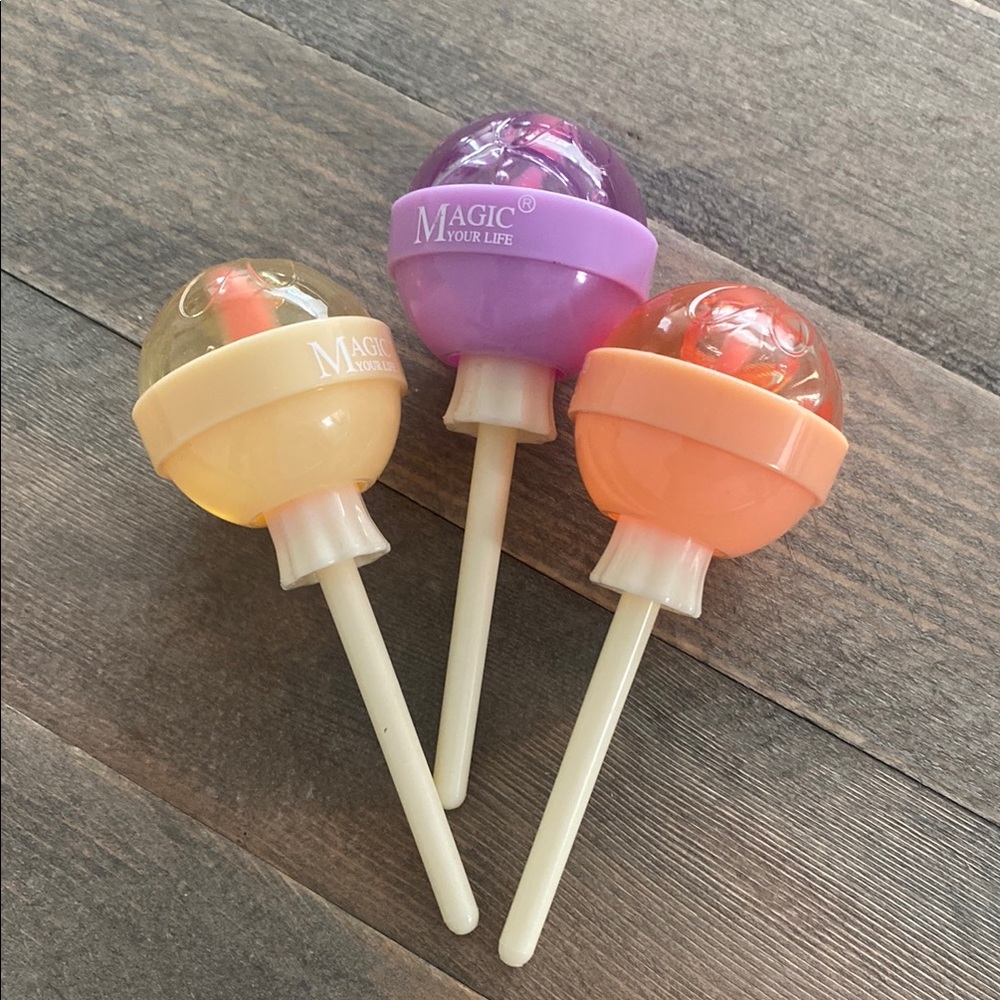 Cake pop lip gloss bundle Magic Your Life stocking stuffers brand new - Picture 1 of 2